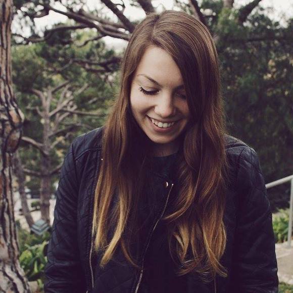 Meet your Posher, Caroline - Picture 1 of 1